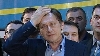 Candidaţii au fost relaxaţi înainte de anunţarea exit-poll-urilor, fiind preocupaţi de freză şi cântece populare