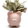 Economiile în euro, mai avantajoase decât cele în lei doar dacă euro sare de 4,52 lei