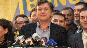 Crin Antonescu