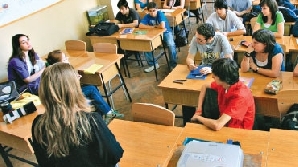 Elevi la scoala