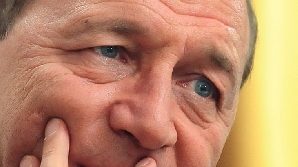 T. Băsescu nu l-ar graţia pe generalul Stănculescu 