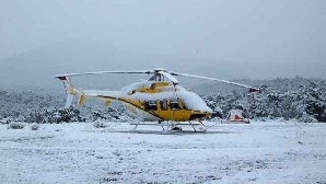 Două elicoptere vor asigura transportul pacienţilor izolaţi de zăpadă
