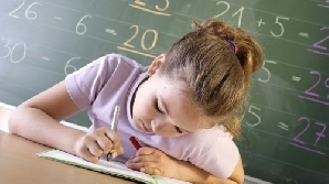Finanţarea şcolilor se va face pe baza unor standarde de cost, din 2010
