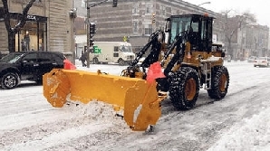 Sorin Oprescu: Sunt zone care sunt necurăţate de zăpadă în Bucureşti / FOTO: danutz.blogspot.com