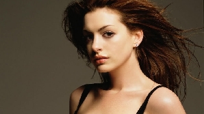Anne Hathaway, actriţă
