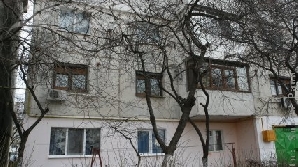 Bătrâna a sărit pe geam de frică/Foto: viata-libera.ro
