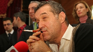 Becali s-a speriat de atacul lui Băsescu la Geoană/ Foto: gruprc.ro