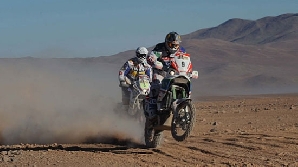 Etapa a 9-a a Raliului Dakar le-a dat bătăi de cap concurenţilor / Foto: www.dakar.com