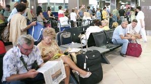 40 de pasageri au rămas pe aeroportul din Baia Mare/ FOTO: gruprc.ro