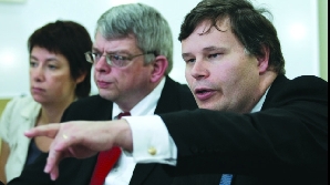 Şeful delegaţiei FMI, Jeffrey Franks, spune că scrisoarea suplimentară la acordul cu România va fi modificată/ Foto: gruprc.ro
