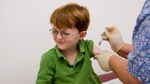 Copiii vor putea fi vaccinaţi din februarie