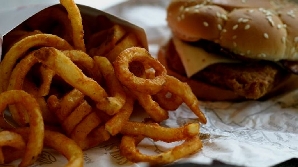 Franţa şi Marea Britanie sunt două dintre ţările înverşunate în lupta fast food-ul.