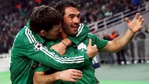 Karagounis e specialistul golurilor spectaculoase la Panathinaikos / FOTO: EPA / Daily Mail