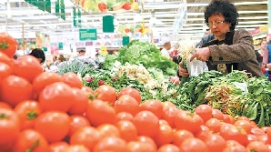 Producătorii agricoli din Cluj se i-au la trântă cu hipermarketurile din judeţ