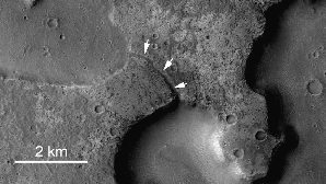Noul studiu se foloseşte de imaginile obţinute de Mars Reconnaissance Orbiter