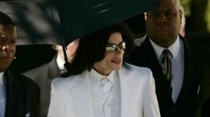 Michael Jackson a murit în urma unei supradoze cu Propofol