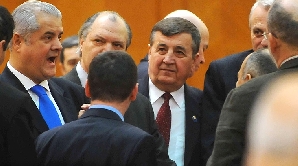 Adrian Năstase vrea să strângă câţi mai mulţi pesedişti în jurul său/ Foto: gruprc.ro