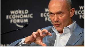 Pascal Lamy susţine că pericolul vine de la banii pompaţi din sistemul public