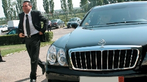Penescu, pe vremea când Maybach-ul era în garajul propriu / FOTO: Catavencu.ro