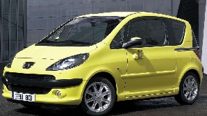 Campionul vânzărilor dezamăgitoare este Peugeot 1007/ FOTO: netcarshow.com