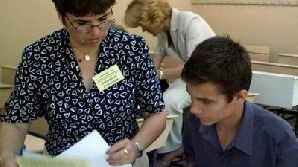 Fostul ministru al educaţiei, Mihail Hărdău, îi vrea pe dascăli înapoi la catedră