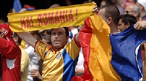 Fanii nu se mai înghesuie ca altădată să-i susţină pe tricolori / Foto: Grup Rc