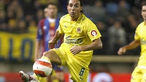 Santi Cazorla, de la Villarreal, a reuşit un dribling spectaculos înainte de a pasa decisiv