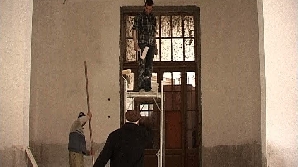 Sorin Oprescu promite că până în 2011 toate şcolile din BEI vor fi gata 