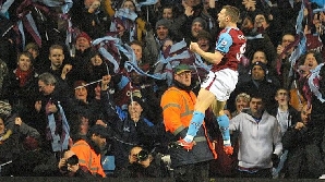 Aston Villa, în finala Cupei Ligii, după o nebunie de meci / FOTO: www.thesun.co.uk