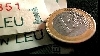 Cursul de referinţă urcă uşor, la 4,0824 lei/euro
