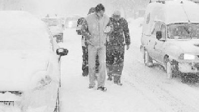 Ninsori şi viscol în sudul şi sud-estul ţării - VEZI PROGNOZA METEO