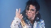 Sute de obiecte care i-au aparţinut lui Michael Jackson vor fi scoase la licitaţie în iunie