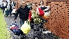 Peste 100 de romi au fost repatriaţi miercuri din Franţa în România