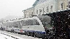 Trenurile şi avioanele au întârzieri din cauza ninsorii