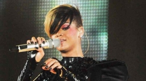 Rihanna, internată de urgenţă / FOTO: gossipcenter.com