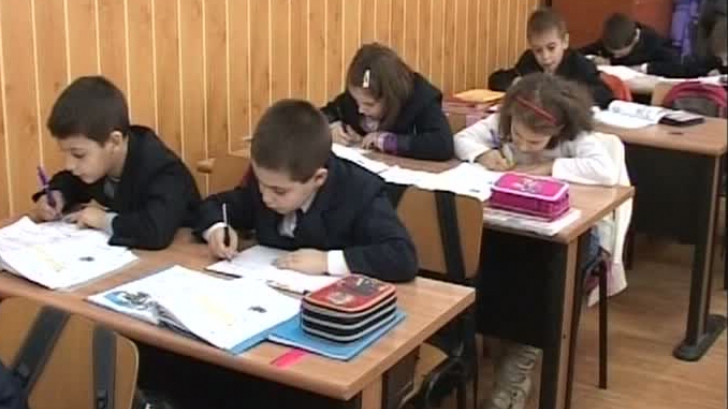 Culoarea roșie stresează elevii, susțin experții în pedagogie Culoarea roșie stresează elevii, susțin experții în pedagogie