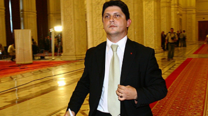 Ministrul de Externe: Românii au din 2014 aceleaşi drepturi în Marea Britanie ca restul europenilor Ministrul de Externe: Românii au din 2014 aceleaşi drepturi în Marea Britanie ca restul europenilor