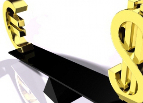 Cursul se apropie de 4,36 lei/euro