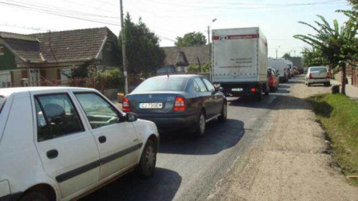 Accident teribil. Trafic blocat Accident teribil. Trafic blocat