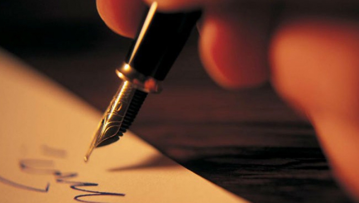 I-a trimis o scrisoare lui Dumnezeu după ce câinele ei a murit. Răspunsul primit e uimitor I-a trimis o scrisoare lui Dumnezeu după ce câinele ei a murit. Răspunsul primit e uimitor