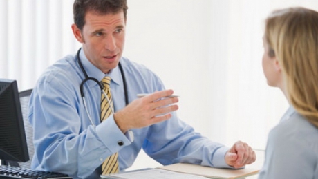 Mesele de PaÈ™te pot agrava problemele digestive si hepatice. Ce recomandari ne ofera medicii