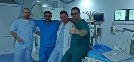 Miracol de PaÈ™te: O femeie salvata de paralizie printr-o metoda revoluÈ›ionara