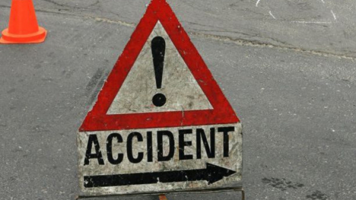 Accident cumplit în Argeş. Un bărbat a adormit la volan şi a lovit trei maşini