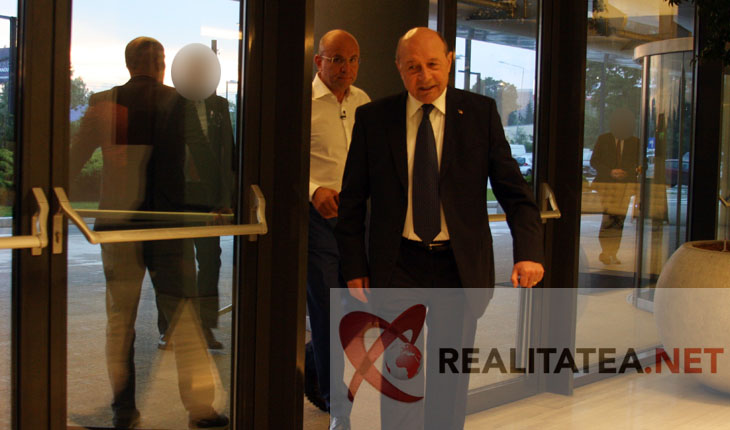 Traian Basescu si Cozmin Gusa. Foto: Cristian Otopeanu