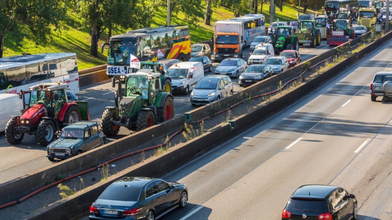 La Paris Ca La Bucure Ti Fermierii Au Nconjurat Capitala Fran Ei I