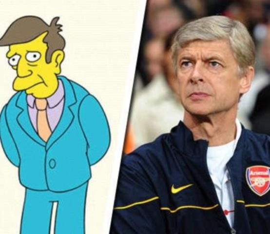 Seymour Skinner, personaj din The Simpsons, şi tehnicianul Arsene Wenger (Arsenal).