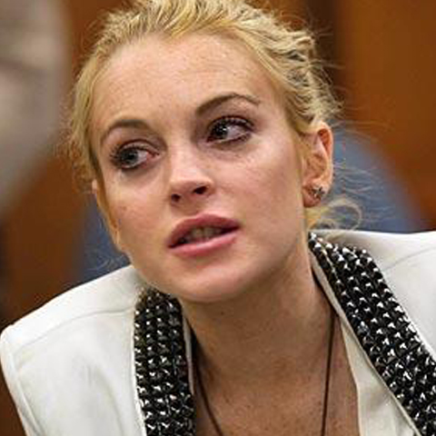 Foto: http://www.telegraph.co.uk/news/newstopics/celebritynews/6350947/Lindsay-Lohan-facing-jail-unless-she-attends-alcohol-rehab-judge-warns.html