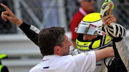 Jenson Button se desparte de Nicky Fry, cel care l-a ajutat să câştige titlul mondial