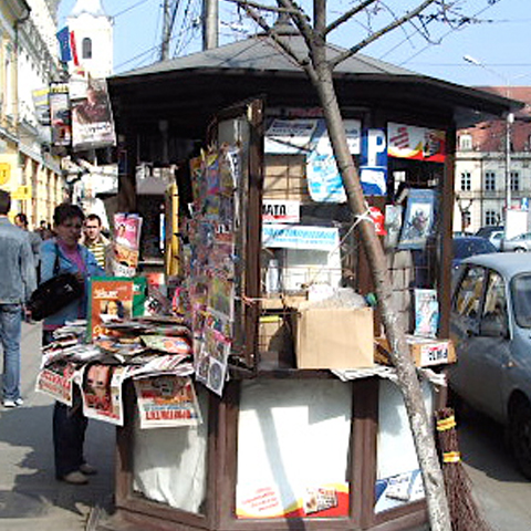Foto: http://upload.wikimedia.org/wikipedia/commons/3/39/Chiosc_ziare_Cluj-Napoca.jpg
