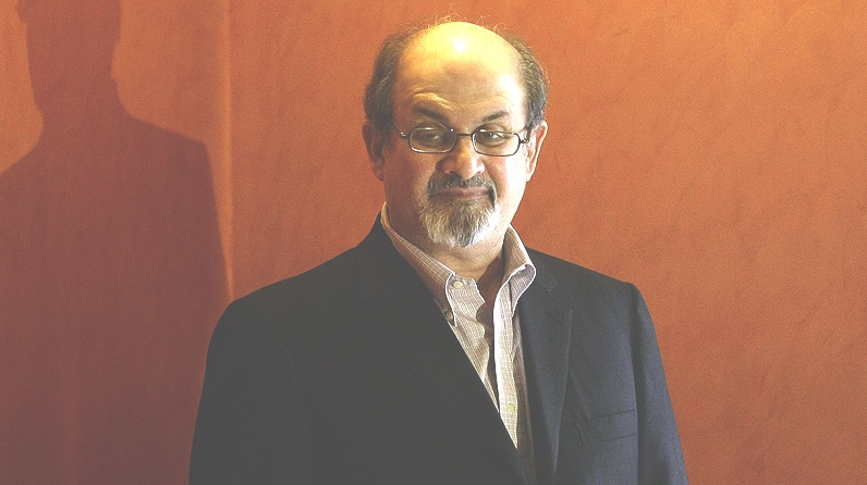 Salman Rushdie nu ştie foarte multe despre România, dar a venit să o cunoască 
